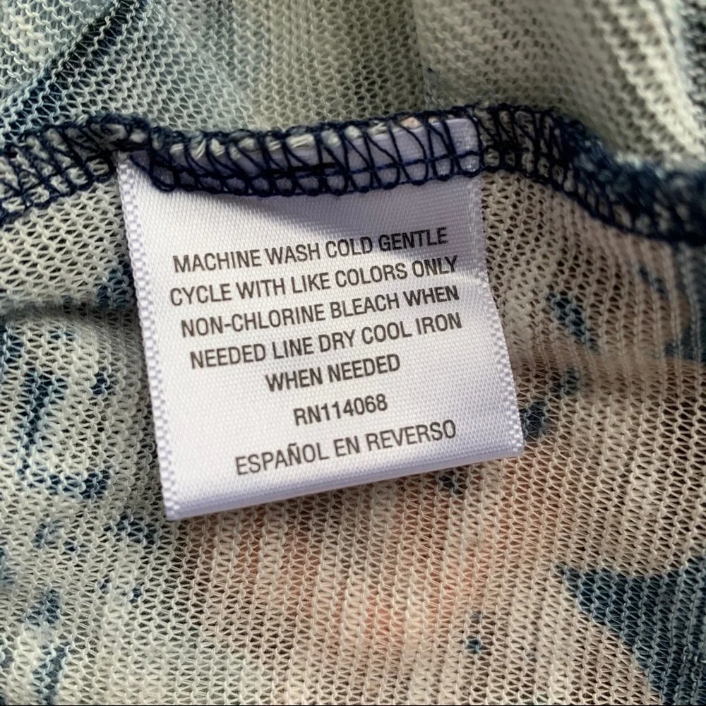 ASO Lydia Martin Bar III Cropped Long Floral Top - Picture 9 of 14